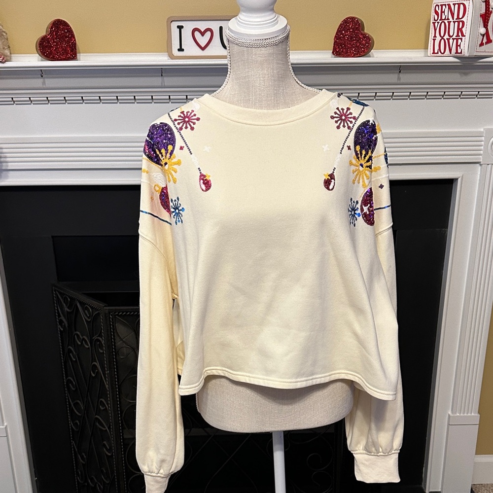 Peach Love California Cream Sweatshirt with Floral Embroidery
